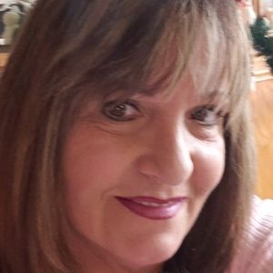 Meet your Posher, Leanne